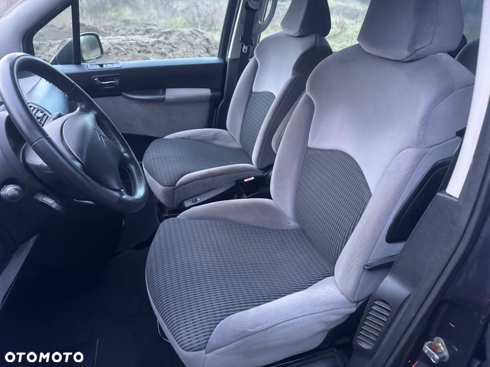 Citroën C8 2.0 16V Confort - 14