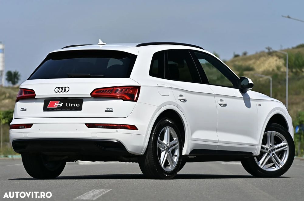 Audi Q5 2.0 40 TDI quattro S tronic Design - 2