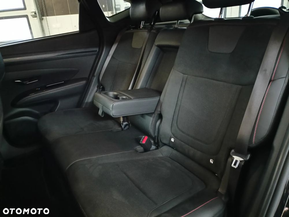 Hyundai Tucson 1.6 CRDi 48V-Hybrid 2WD DCT N Line - 16