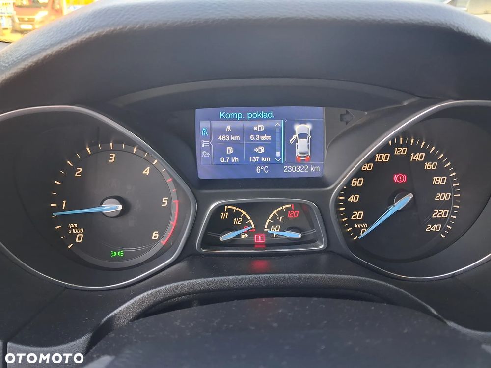 Ford Focus - 34