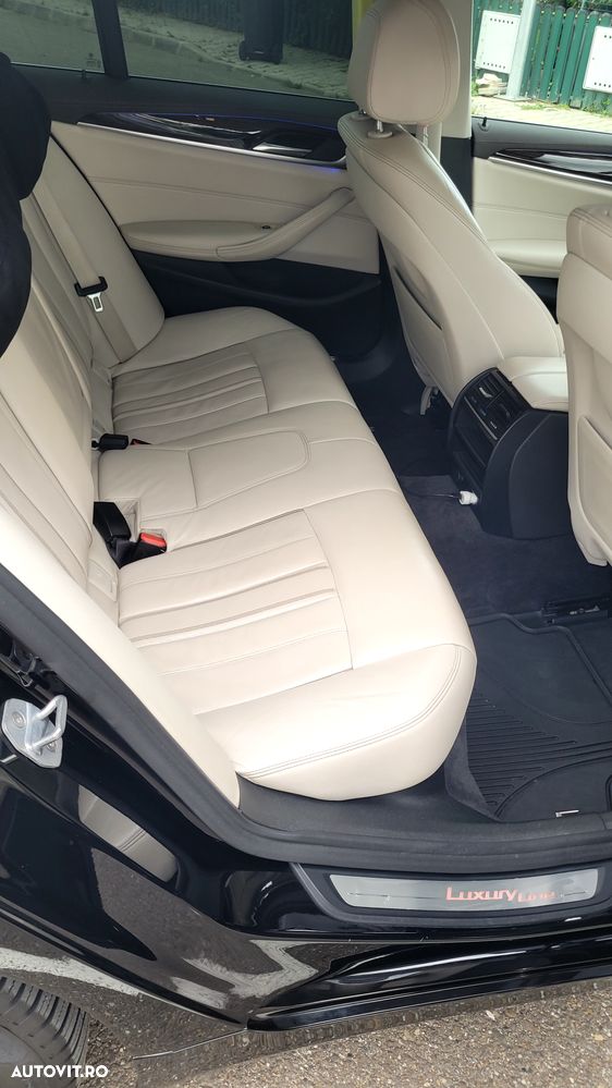 BMW Seria 5 520d Aut. Luxury Line - 8