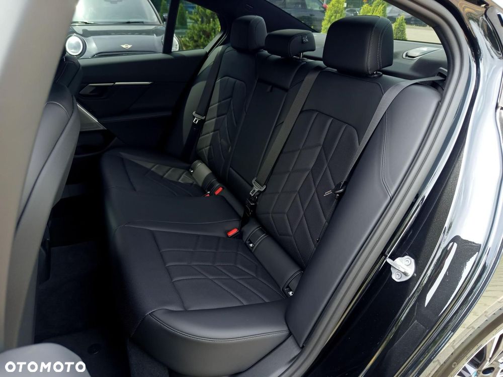 BMW Seria 5 - 22