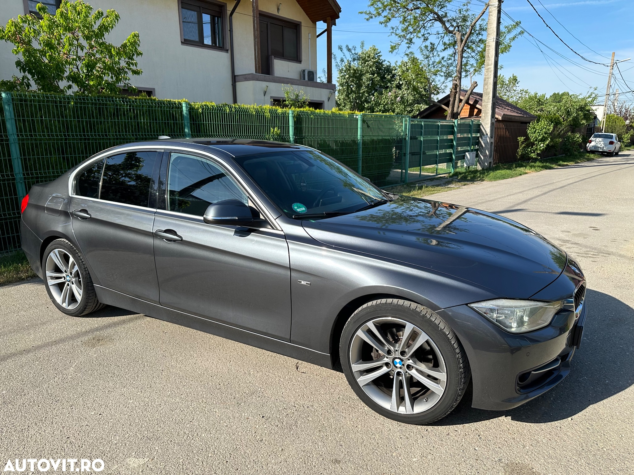 BMW Seria 3 320d Efficient Dynamic Edition Aut. Sport Line - 4