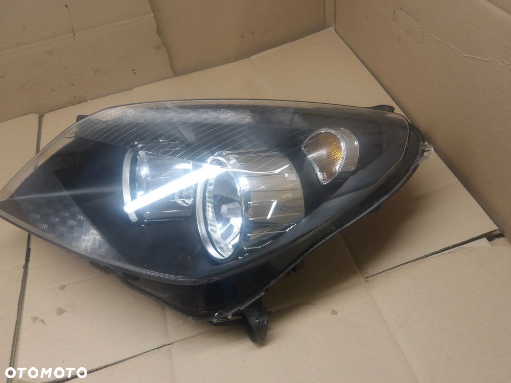 OPEL ASTRA H GTC 1.3D LAMPA PRAWA LEWA PRZÓD PRZEDNIA 24451033 24451034 - 12