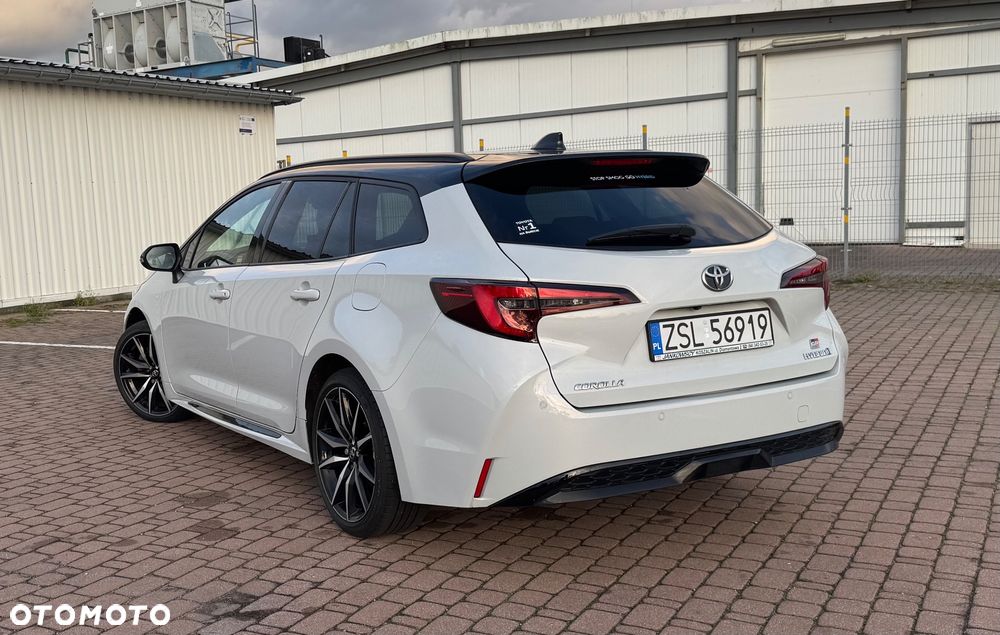 Toyota Corolla 2.0 Hybrid GR Sport Dynamic - 5