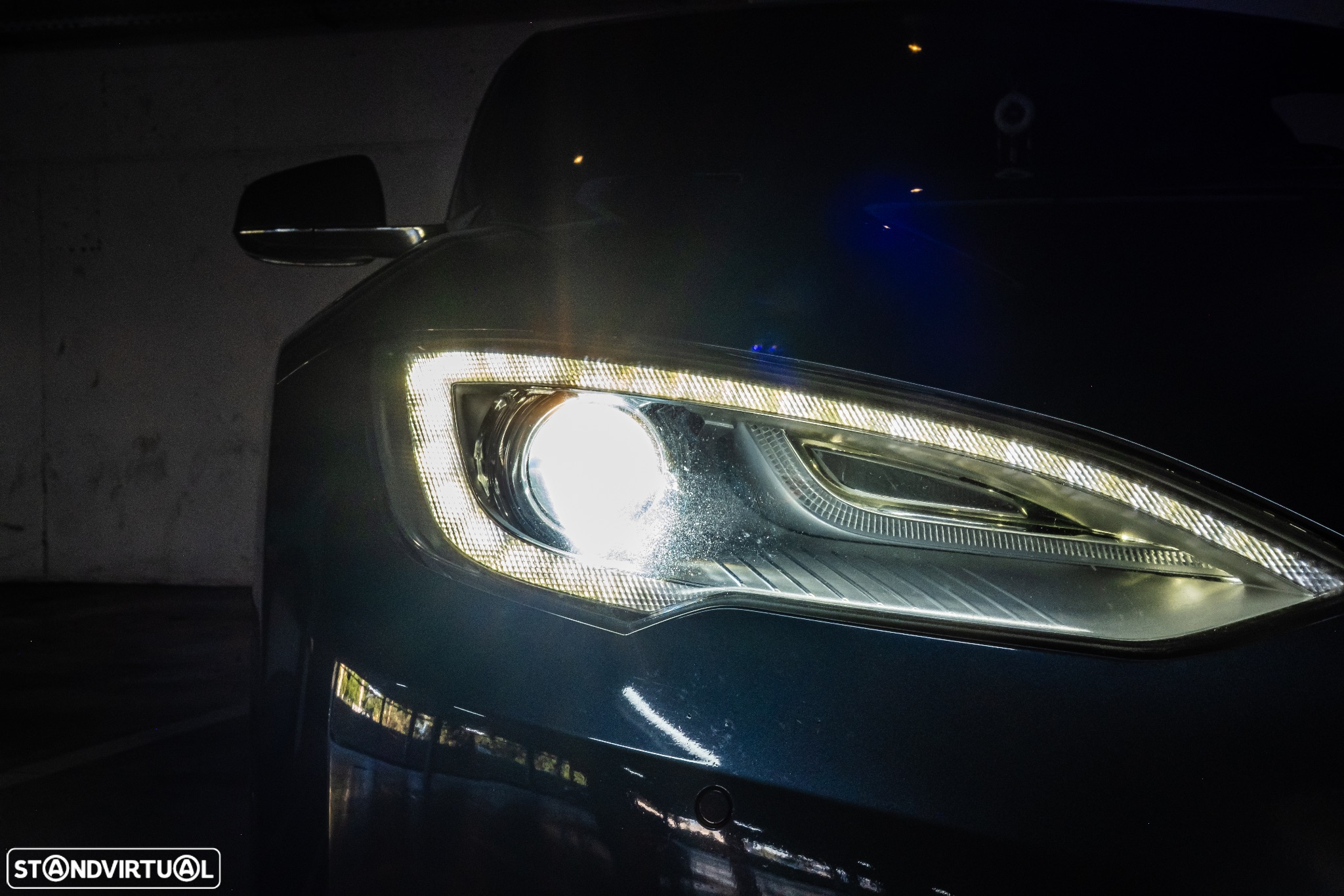 Tesla Model S 85 - 11