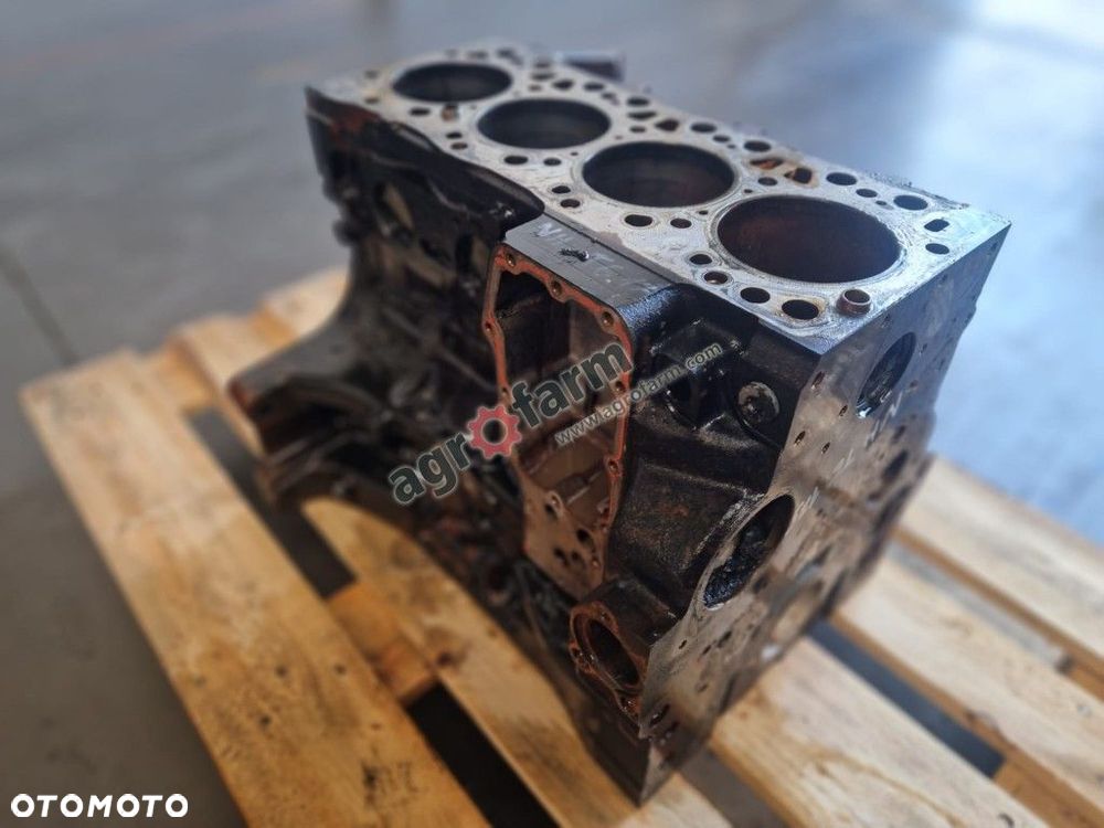 Blok silnika New Holland T6.175, T6.125, T6.145 - 1