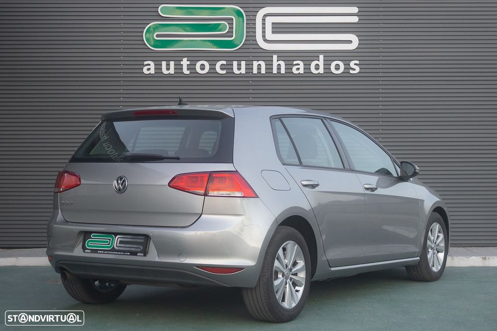 VW Golf 1.6 TDi Confortline - 6