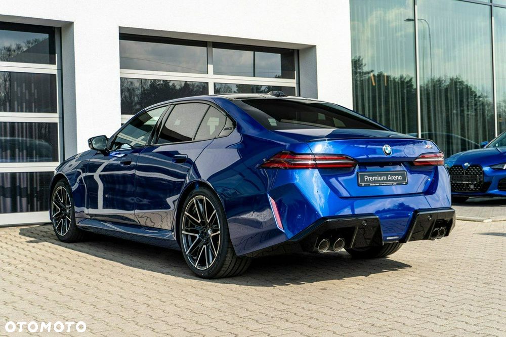BMW M5 xDrive - 7