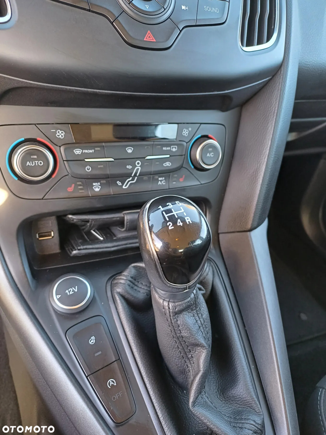 Ford Focus 1.0 EcoBoost 99g Gold X (Trend) - 12
