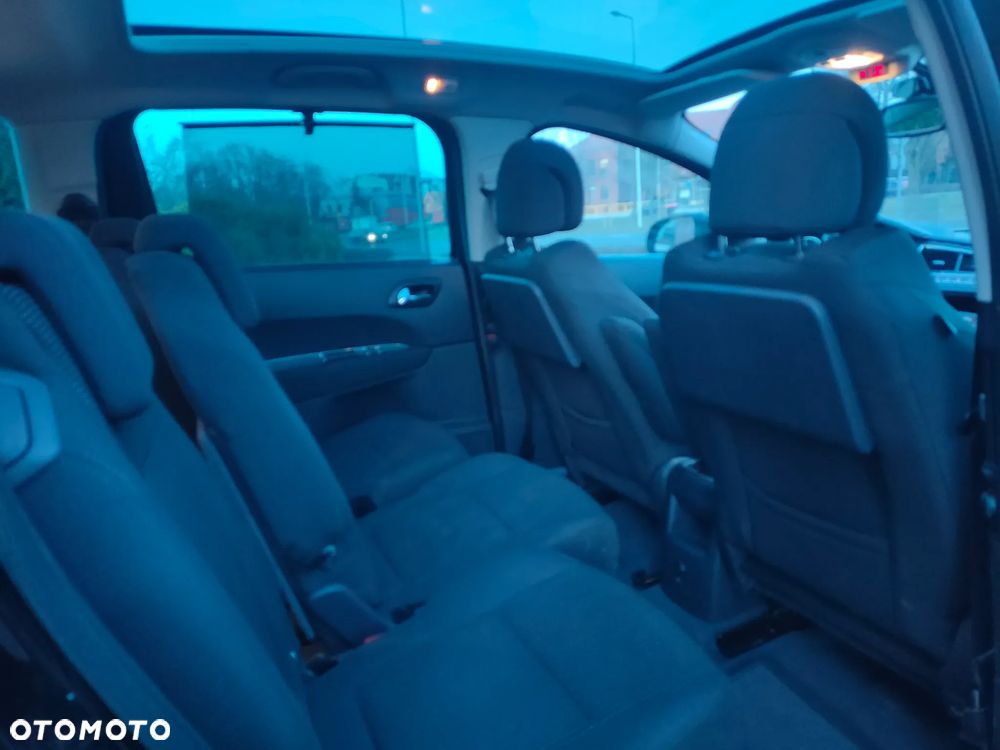 Peugeot 5008 2.0 HDi Allure 7os - 8