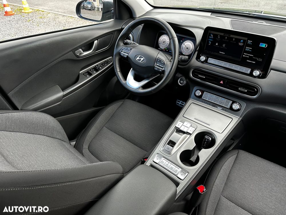 Hyundai KONA Premium - 26