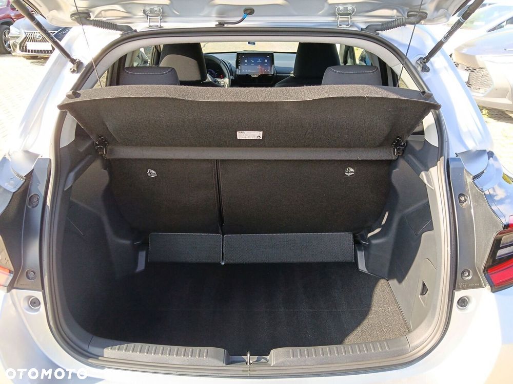 Toyota Yaris Hybrid 1.5 Style - 16