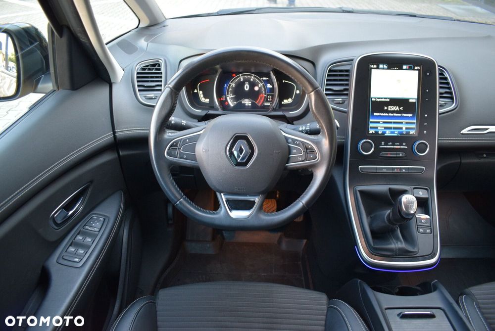 Renault Scenic - 18