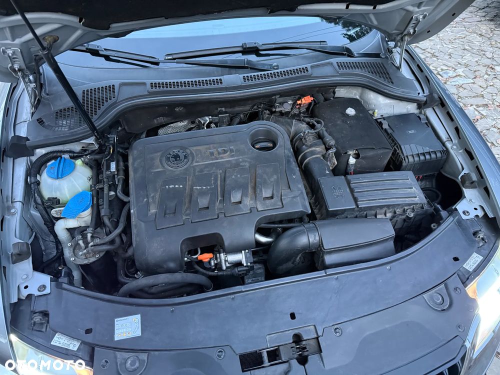 Skoda Superb 2.0 TDI 4x4 DSG Exclusive - 34