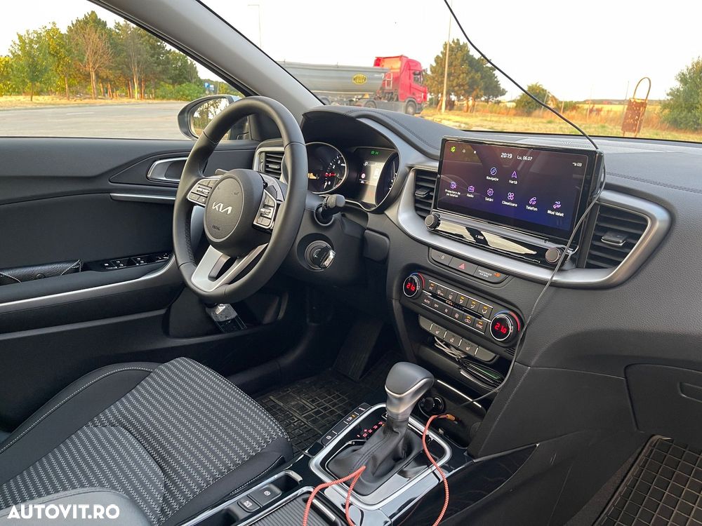 Kia XCeed 1.5 T-GDI 7DCT City - 9