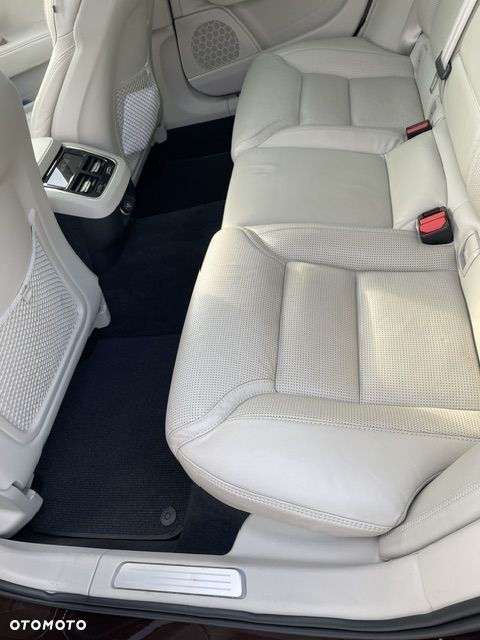 Volvo V90 D5 SCR AWD Momentum Pro - 13