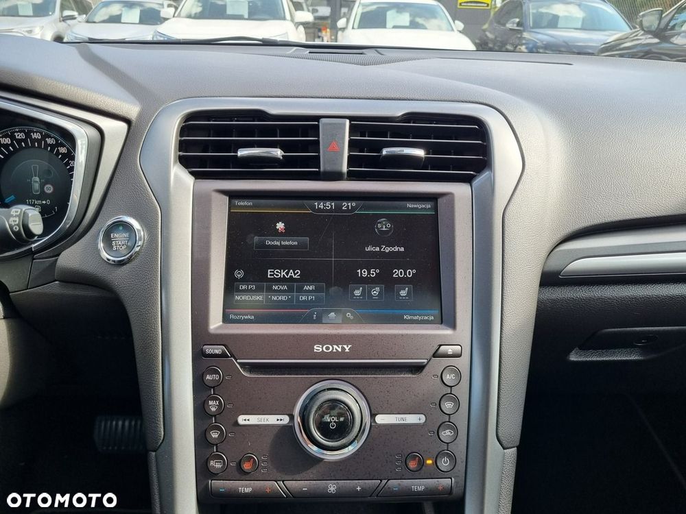 Ford Mondeo 2.0 EcoBoost Titanium - 21
