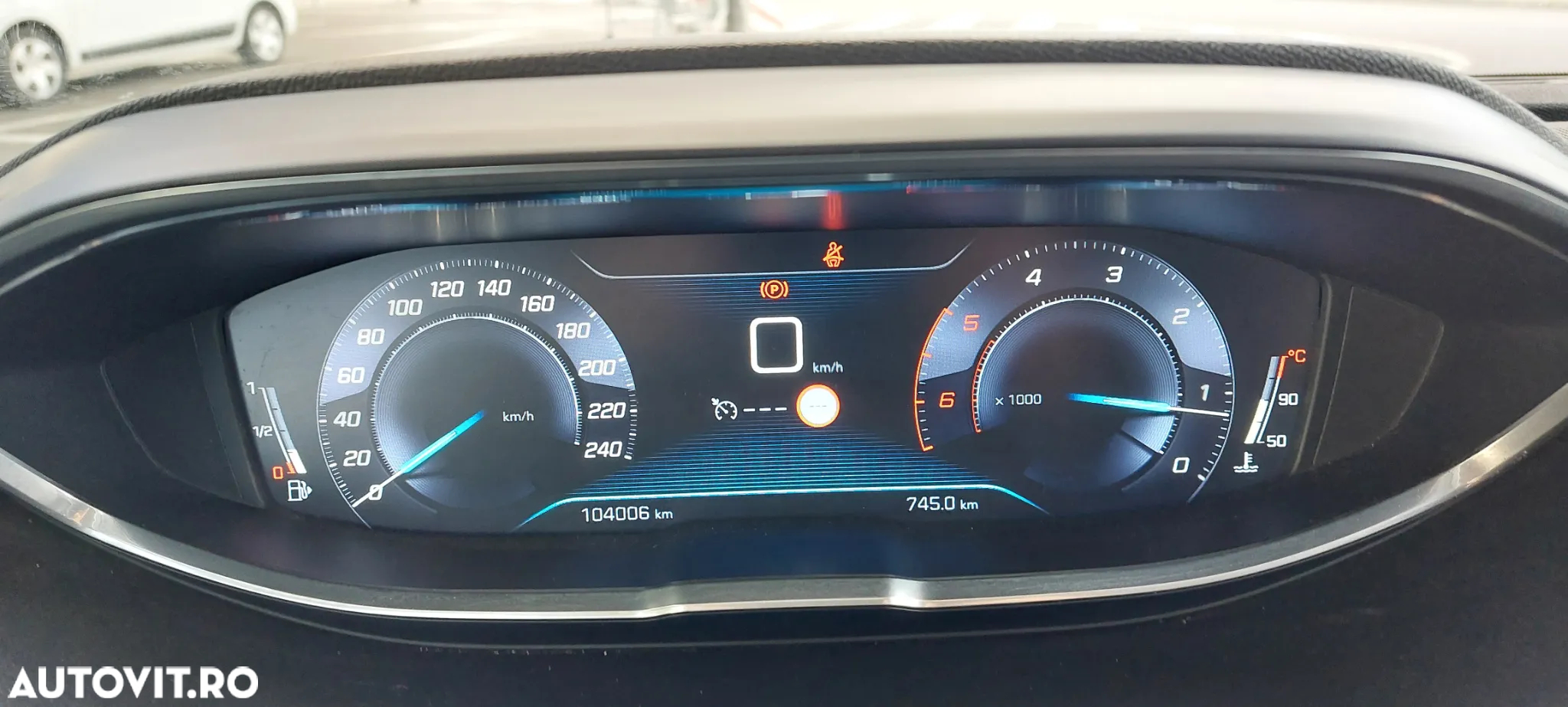 Peugeot 3008 1.6 BlueHDI S&S Allure - 9