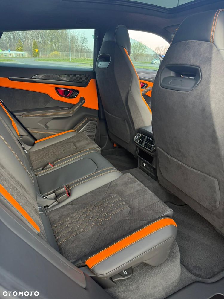 Lamborghini Urus - 11