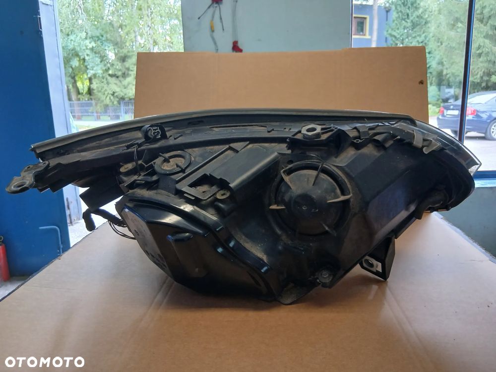 Lampa przednia BMW E60 E61 xenon skrętny prawa lewa - 2