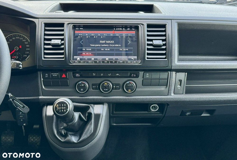 Volkswagen Caravelle 2.0 TDI L1 Comfortline 4Motion - 19