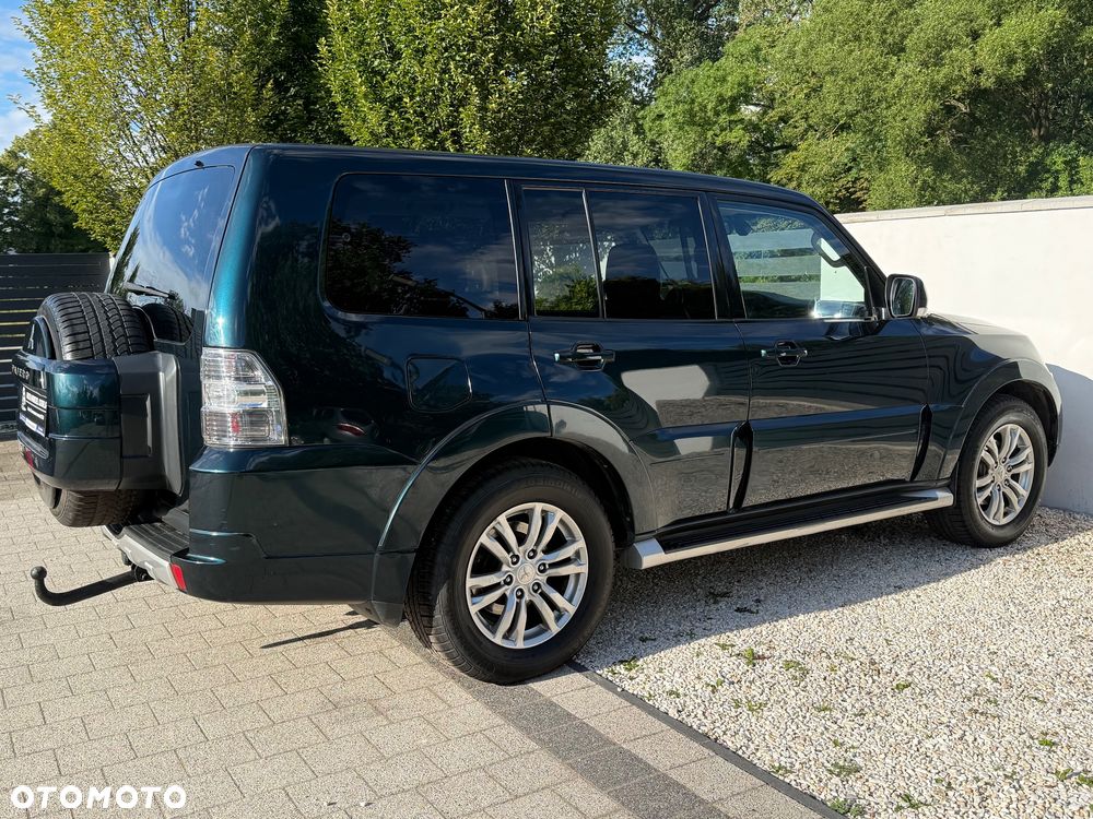 Mitsubishi Pajero 3.2 DI-D Automatik Limited Edition - 17