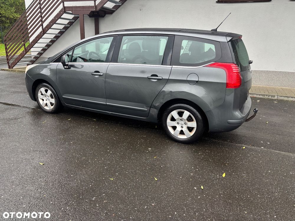 Peugeot 5008 1.6 HDi Active 7os - 8