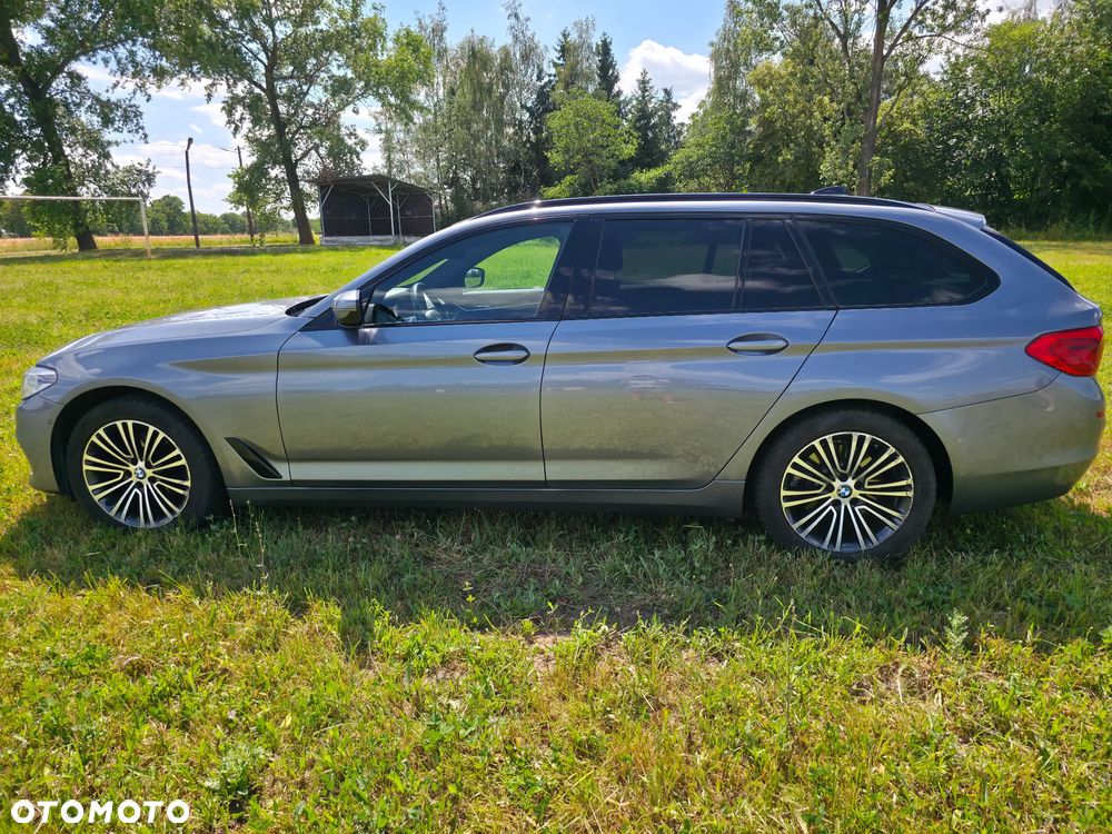 BMW Seria 5 520d Touring Sport Line - 12
