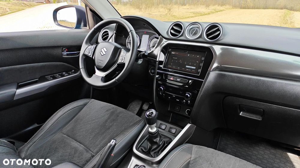 Suzuki Vitara 1.4 Boosterjet Allgrip Comfort+ - 27