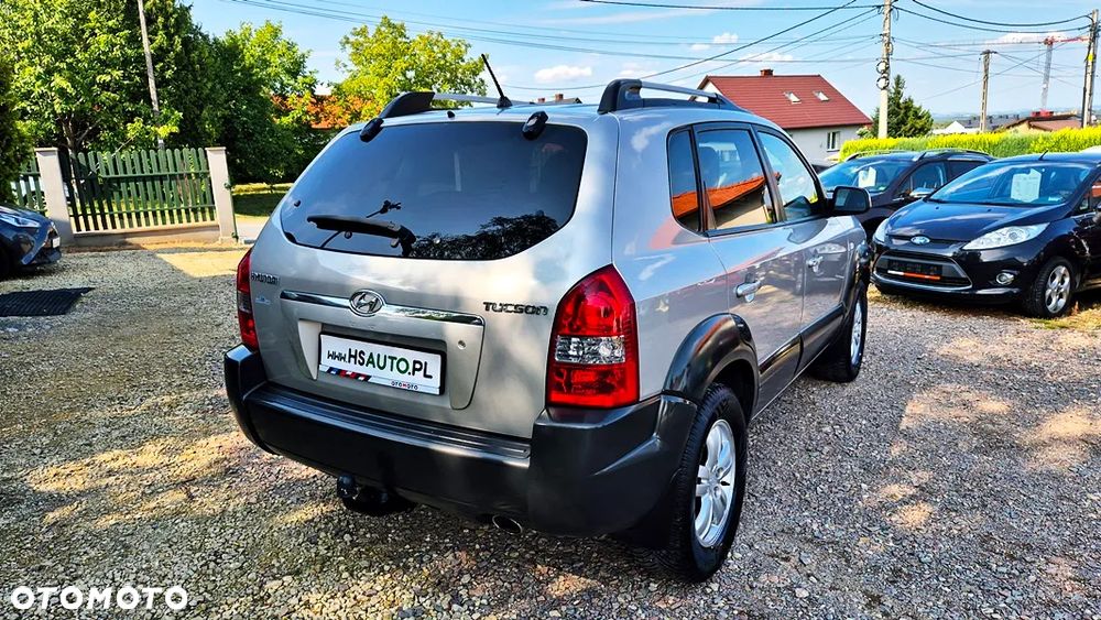 Hyundai Tucson 2.0 Comfort 2WD - 13