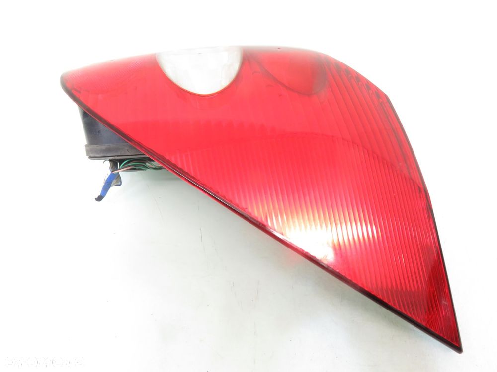 LAMPA PRAWA TYLNA RENAULT LAGUNA II Grandtour 8200002472 - 7