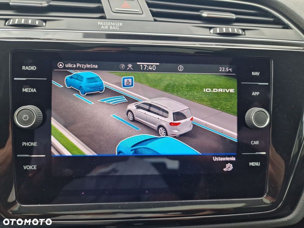 Volkswagen Touran 2.0 TDI BMT Comfortline DSG - 37