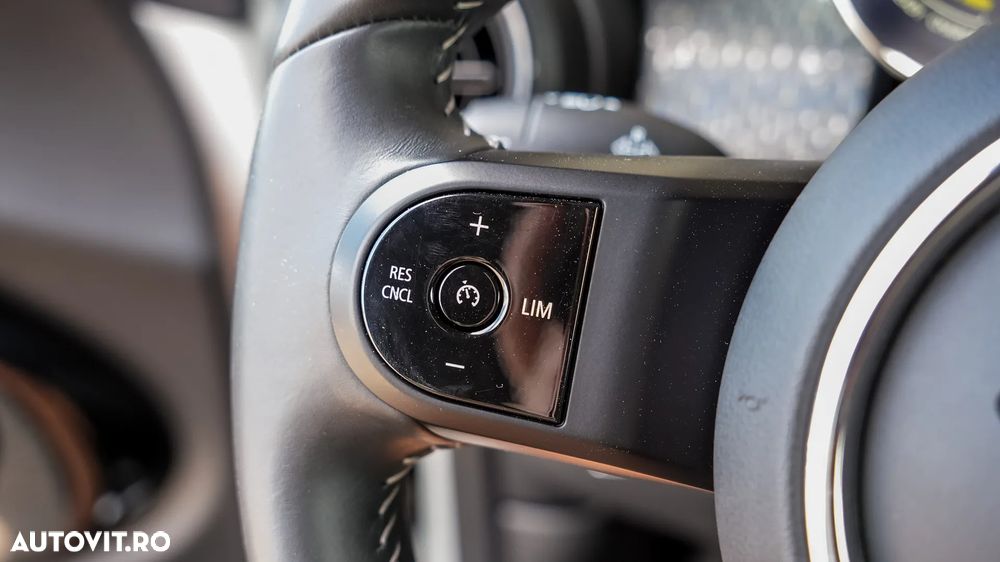 Mini Cooper SE Electric Trim - 19