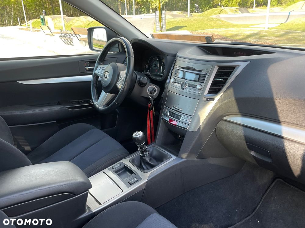 Subaru Outback 2.0 D Comfort - 19
