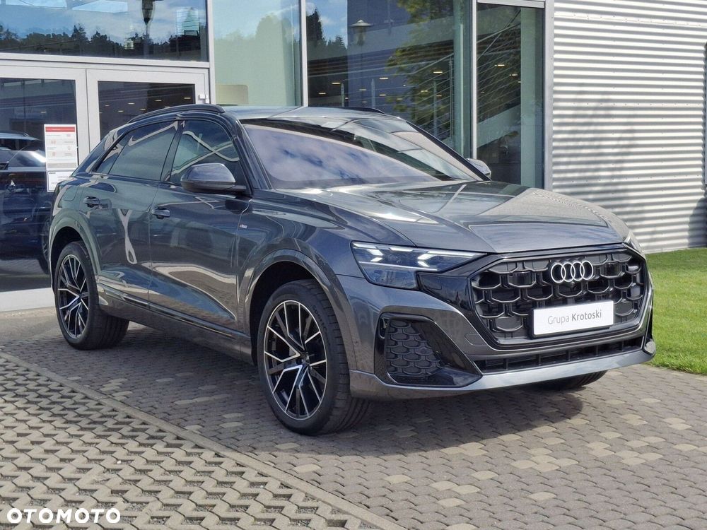 Audi Q8 - 8