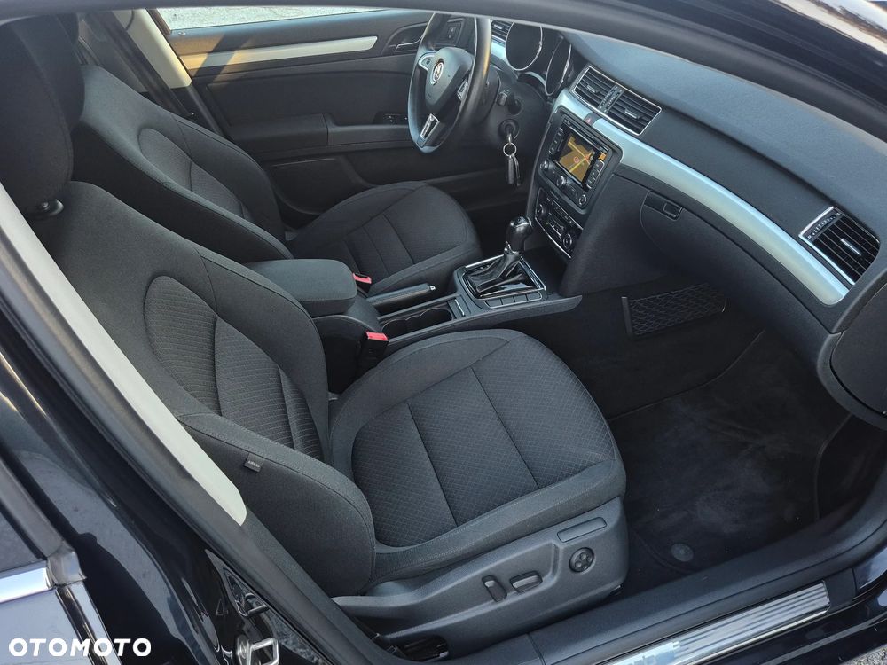 Skoda Superb 2.0 TDI DSG Elegance - 28