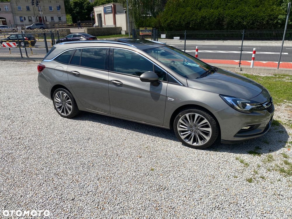 Opel Astra 1.4 Turbo Innovation - 11