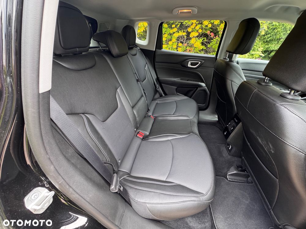 Jeep Compass - 11