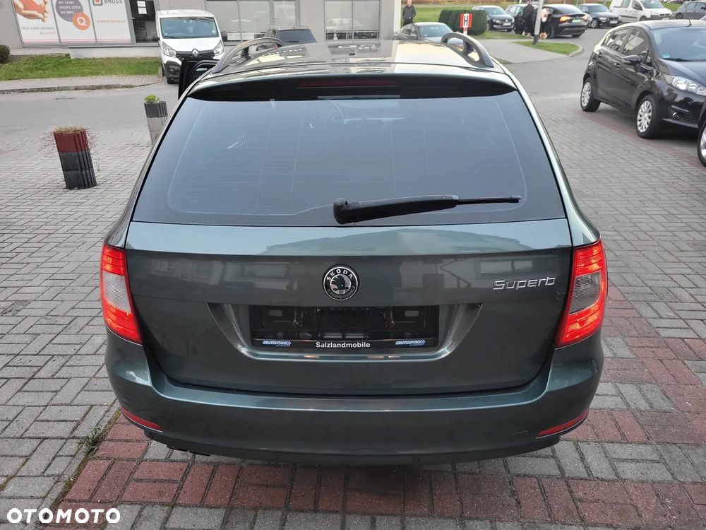 Skoda Superb 2.0 TDI Exclusive - 8