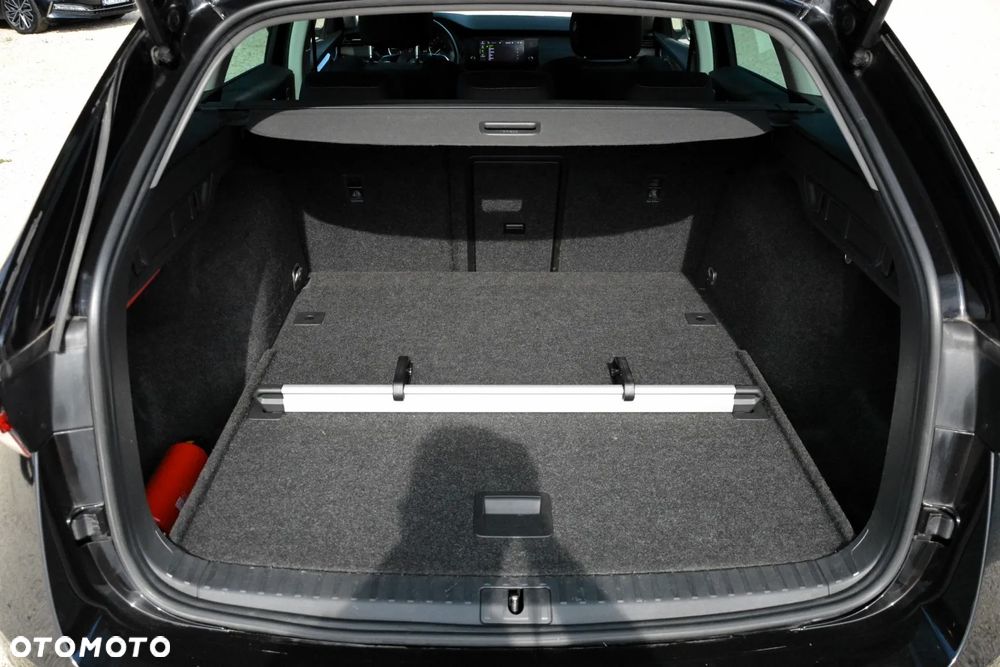 Skoda Octavia 2.0 TDI Ambition DSG - 34