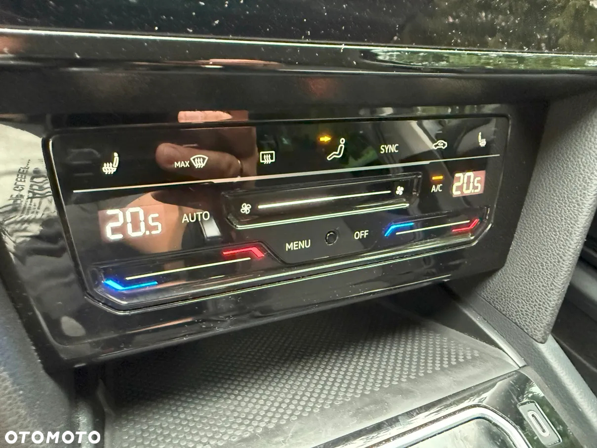 Volkswagen Passat 2.0 TSI Business DSG - 20