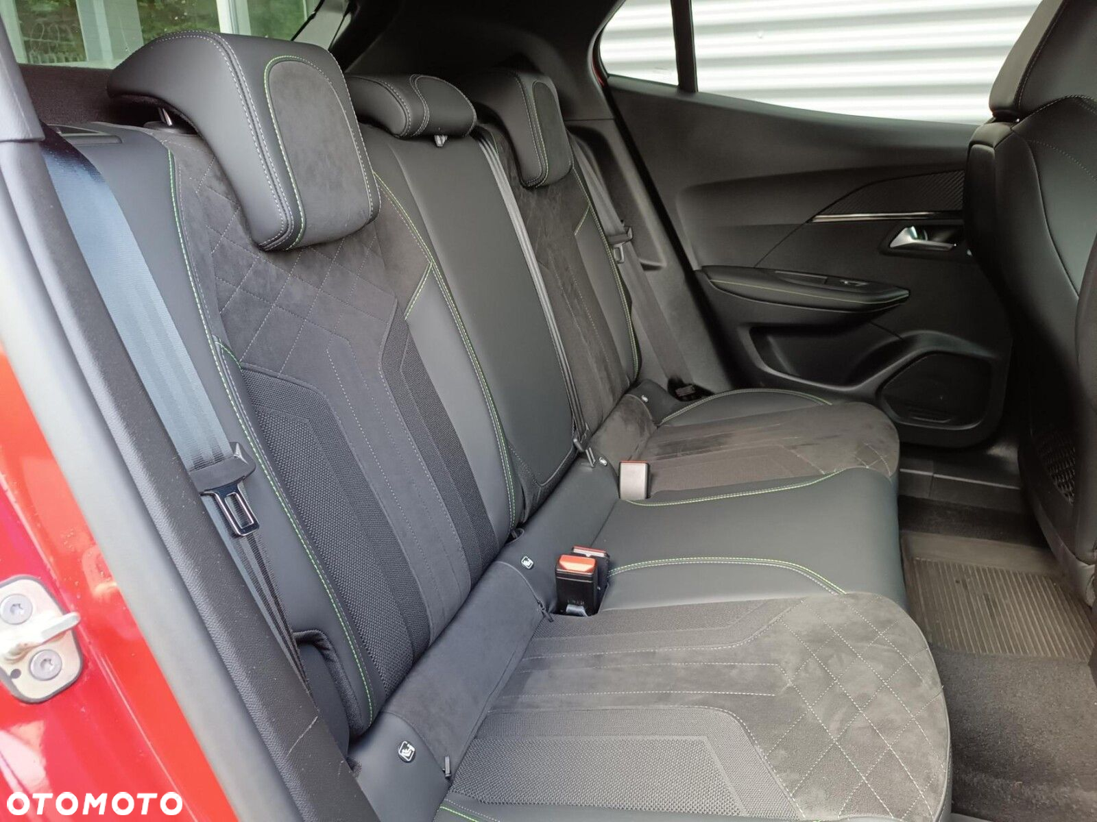 Peugeot 2008 1.2 PureTech GT Pack S&S EAT8 - 37