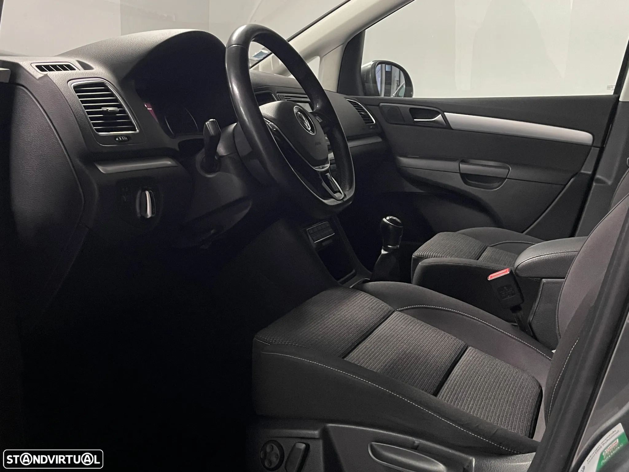 VW Sharan 2.0 TDI Confortline - 8