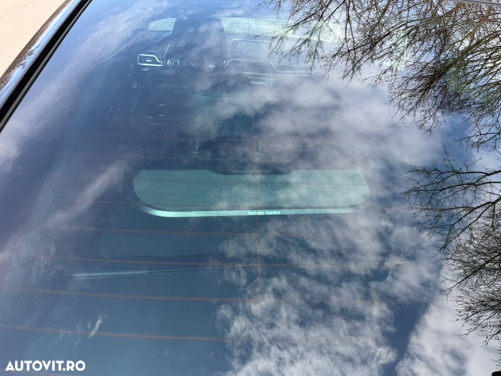 BMW Seria 7 740d xDrive - 32