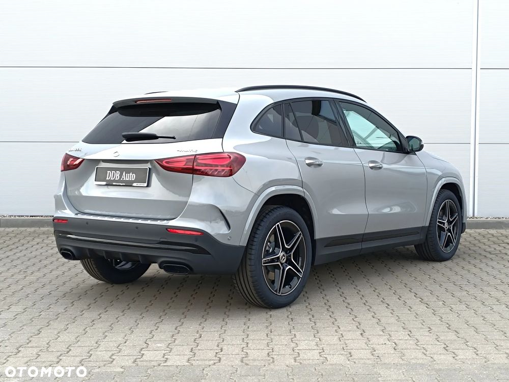Mercedes-Benz GLA 220 mHEV 4-Matic AMG Line 8G-DCT - 3