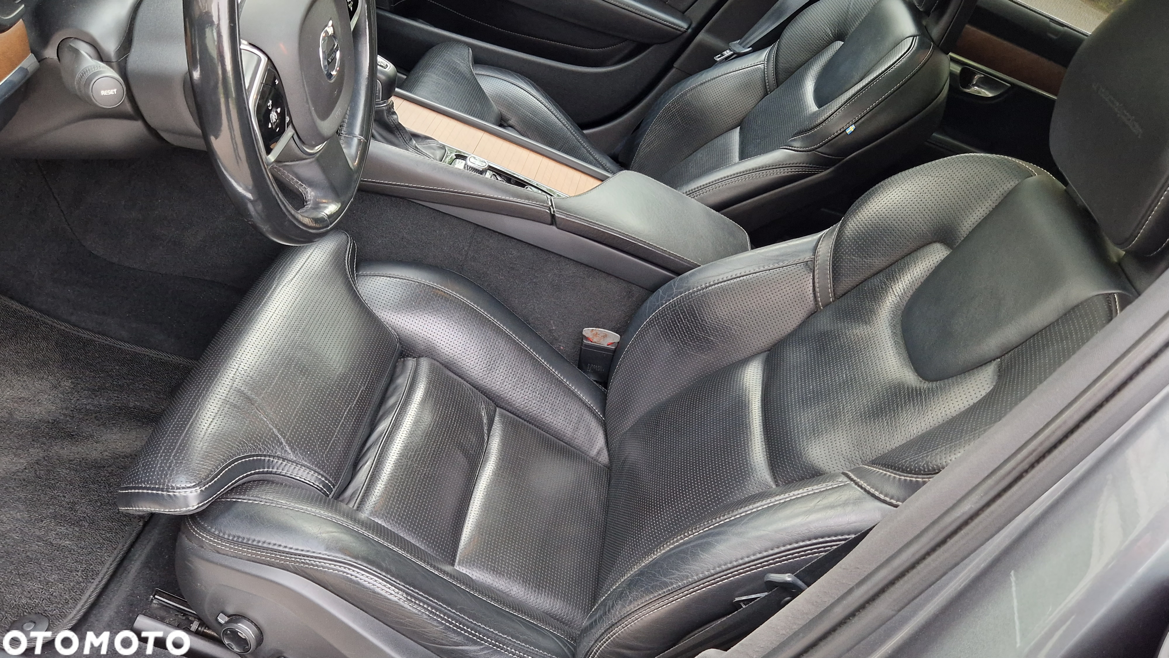 Volvo V90 D4 Inscription - 30