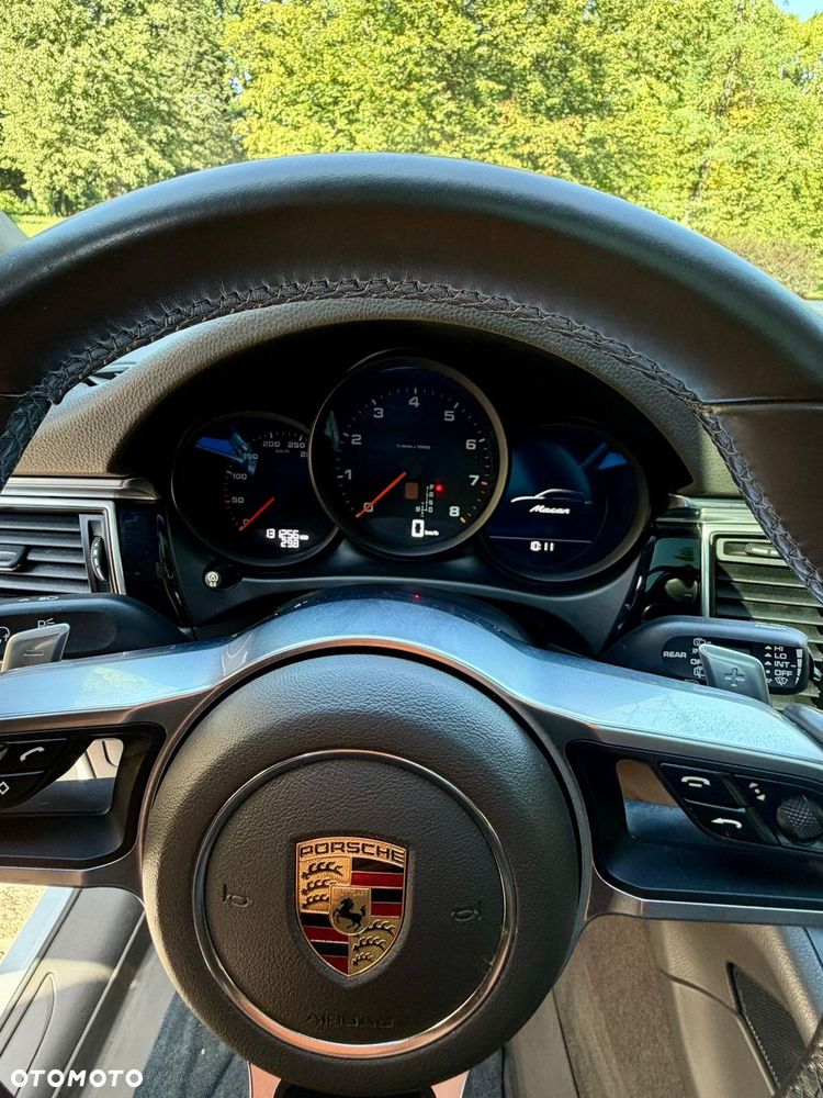 Porsche Macan Standard - 16