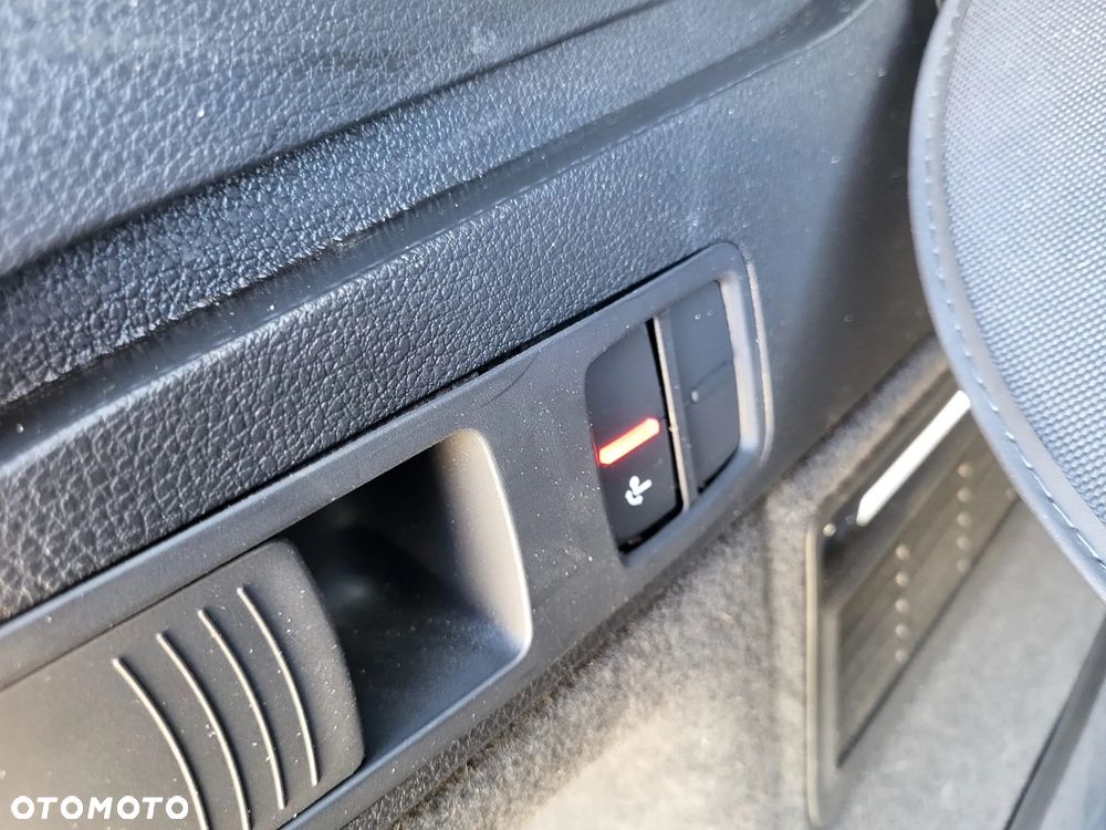 Audi Q5 40 TDI quattro S tronic S line - 39