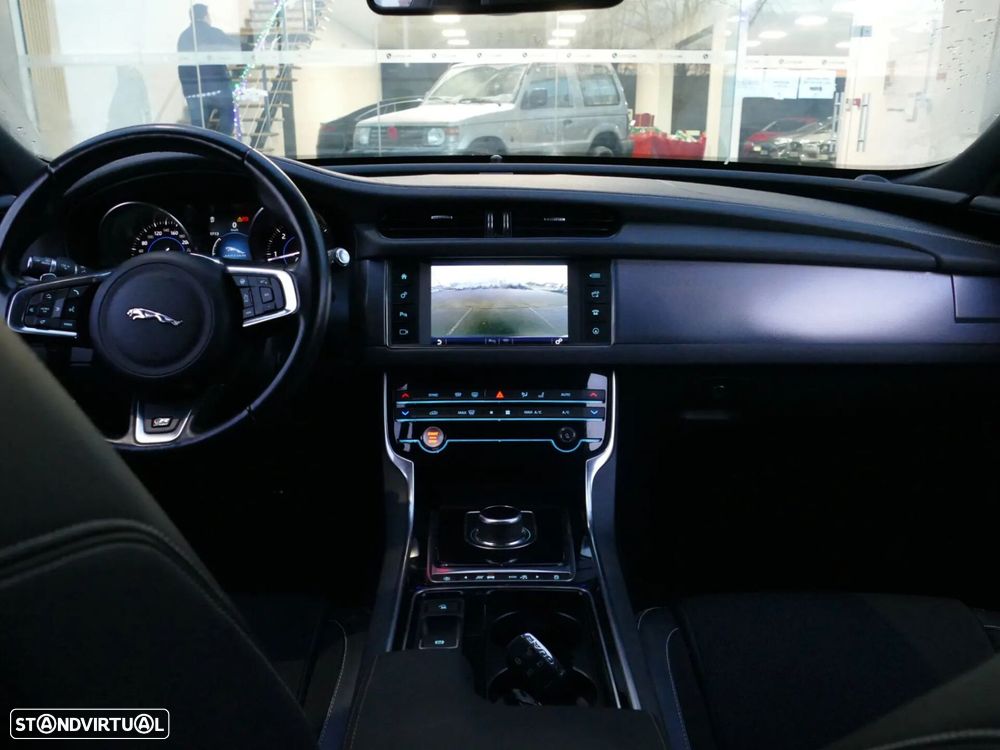Jaguar XF Sportbrake 2.0 D R-Sport Aut. - 39